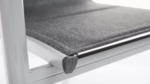 KETTLER BASIC PLUS PADDED alumínium rakásolható, párnázott kerti szék – ezüst / antracit