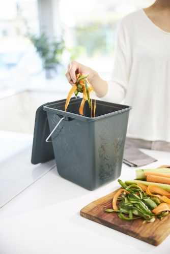 Rotho  Újrahasznosított műanyagból készült konyhai komposztáló vödör, 7L 