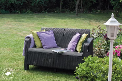 Keter Corfu love seat műrattan kerti kétszemélyes kanapé