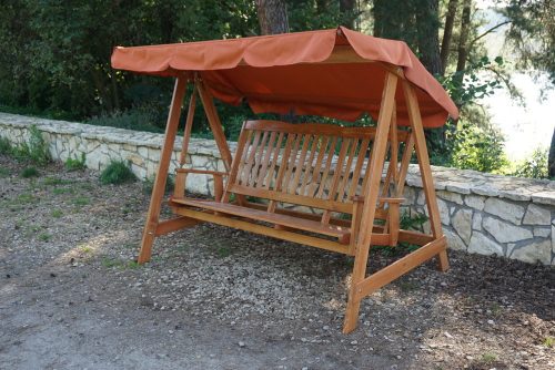 Rojaplast Luisa fenyőfából készült lakkozott kerti hintaágy, tetővel 